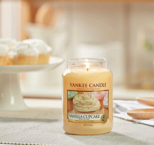 Yankee Candle Candela profumata in giara media | Cupcake alla vaniglia | Durata Fino a 75 Ore