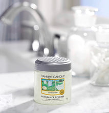 Carica l&#39;immagine nel visualizzatore di Gallery, Yankee Candle Sfere Profumate per Ambiente, fino a 30 Giorni di Fragranza, Morbido Cotone
