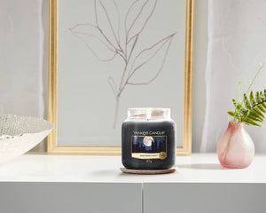 Yankee Candle Candela profumata in giara media | Notte di Mezza Estate | Durata Fino a 75 Ore