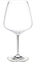 Carica l&#39;immagine nel visualizzatore di Gallery, Schott Zwiesel 115673 Bordeaux Taste 140 Rosso Vino Vetro, Senza Piombo Cristallo Vetro, Trasparente, 11.1 x 11.1 x 22.7 cm, 6 unità
